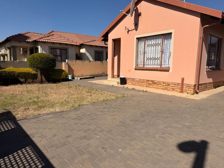 3 Bedroom Property for Sale in Tlhabane West North West